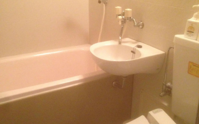 Sado Green Hotel Kiraku – Bathroom – Sado