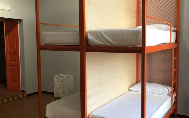 H Hostel Friendly Accommodation