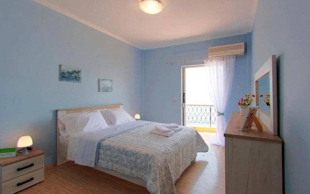 T8 Apartment On The Beach