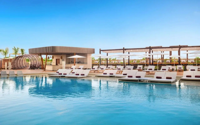 Hyatt Vivid Grand Island Cancun Adults Only All-Inclusive