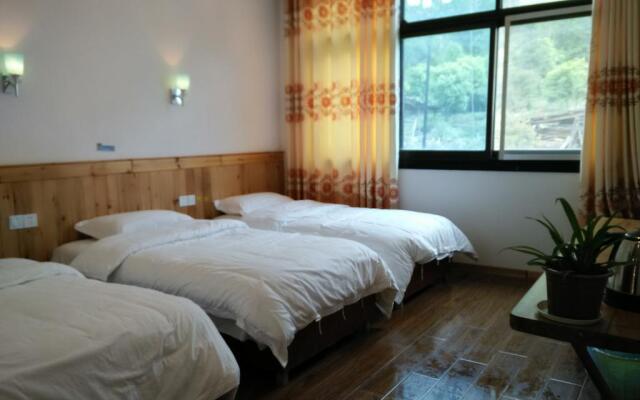 Zhangjiajie Longquan Inn