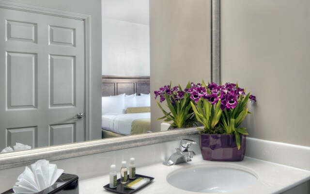 University Park Inn & Suites, an Ascend Collection Hotel