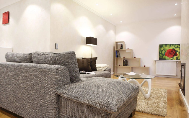 The Queen Luxury Apartments - Villa Cortina