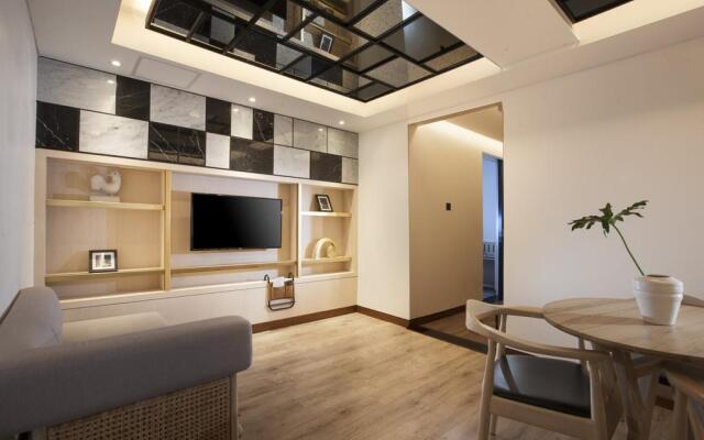Gaia Cosmo Hotel