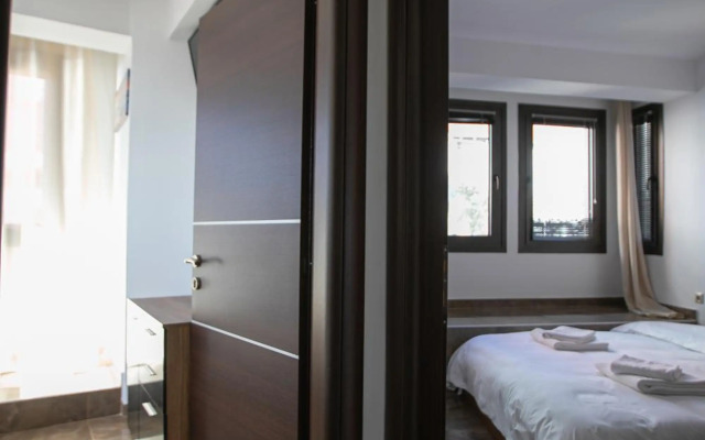 Stunning city view apt & parking space at Old town