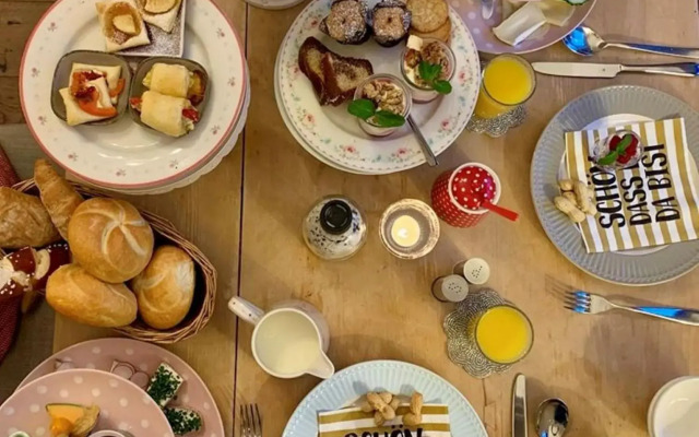 Weiherhof - sleep, eat & smile