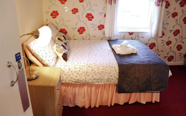 Arkale Lodge