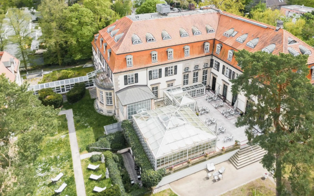 Schlosshotel Berlin By Patrick Hellmann