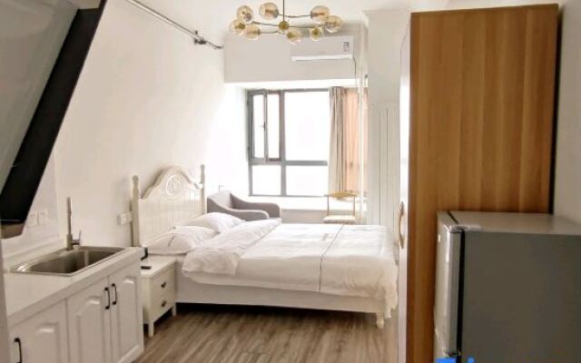 YunLing Business Hotel