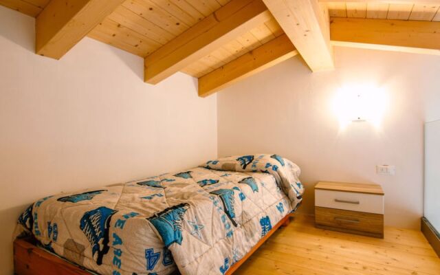 Chiara - Ciampedie (PFS236)