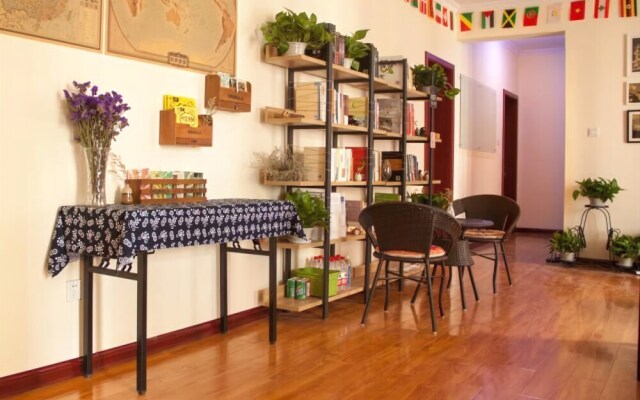 Luoyang As Home Youth Hostel