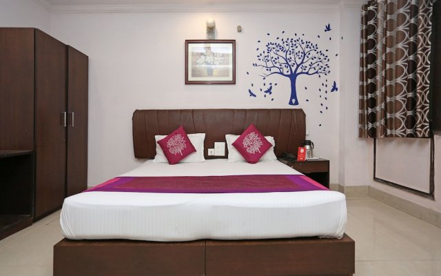 Hotel Rivieraa by OYO Rooms