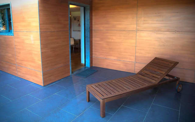 Apartment with Garden and Pool