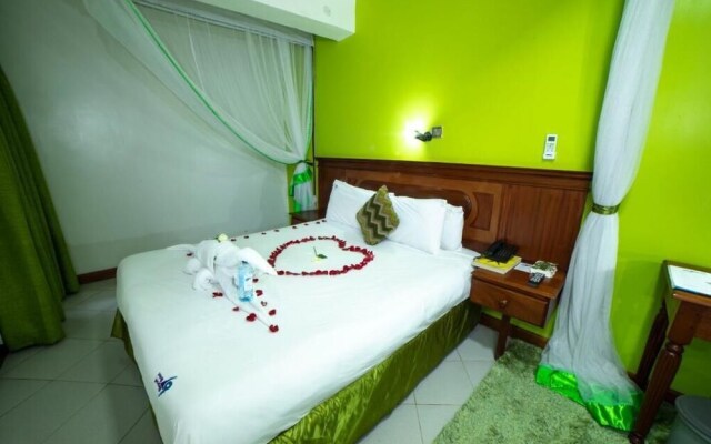 67 Airport Hotel