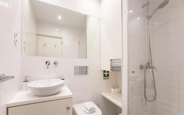 Cute & Bright Flat w/ AC by LovelyStay