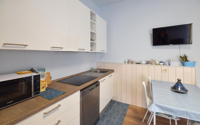 Beautiful Apartment in Rapallo With Wifi and 2 Bedrooms