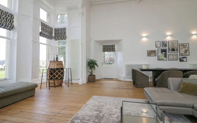 The Myles Suite Stone Cross Mansion