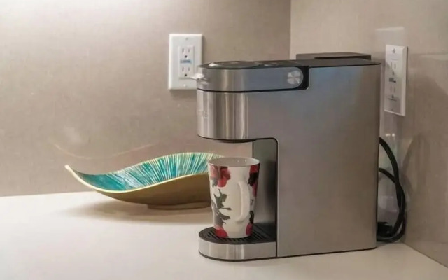 Private Room With Shared Bathroom