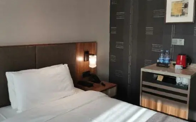 Home Inn Lianyungang Railway Station
