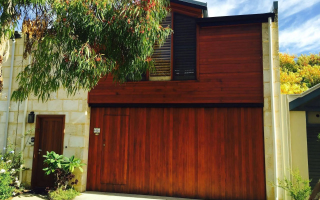 Fremantle Beach Studio
