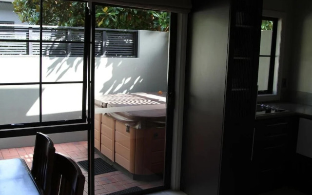 Quantum Lodge Motor Inn
