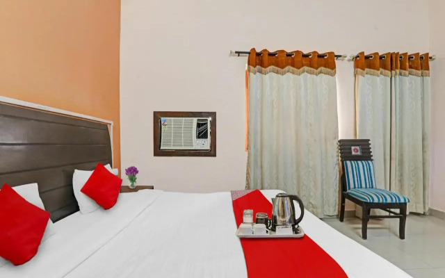 OYO Flagship 70321 Hotel Ranjit