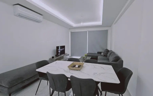 136 LCA - Stay Aquamarine Apartment