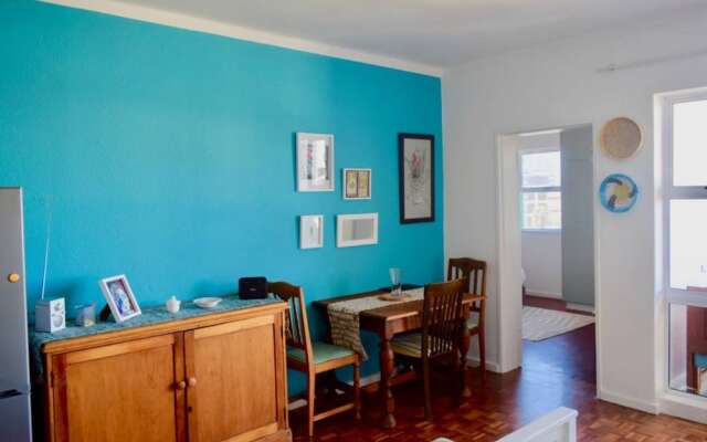 Kloof Street Central 2 Bedroom Apartment