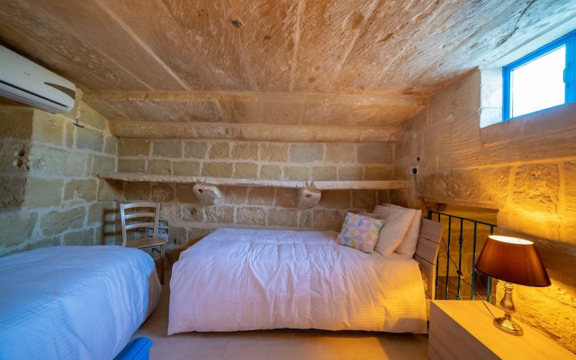 Ta' Pinu B&B