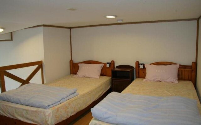 Youth Guest House Atoma