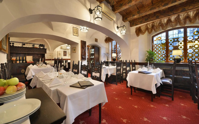 Hotel U Tri Pstrosu