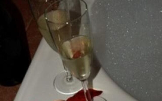 Pemberton Old Picture Theatre Holiday Apartments