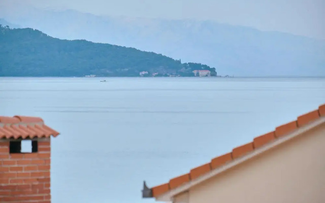 Beachfront Villa Mihovil With Direct Beach Access