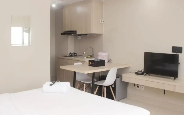 Nice Studio at LRT City Jatibening Apartment