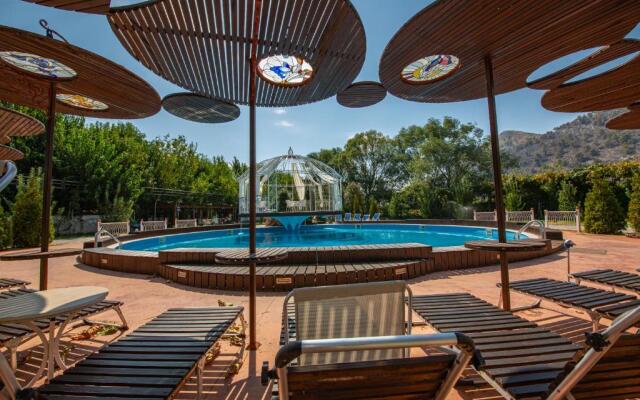 Hotel Legjenda