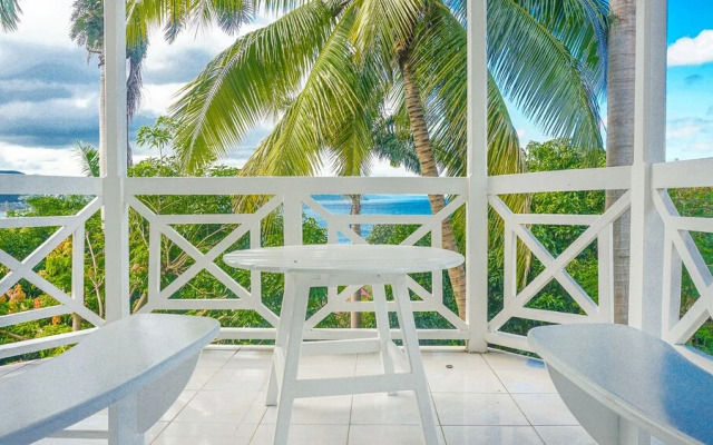 Mira Bay Apartments