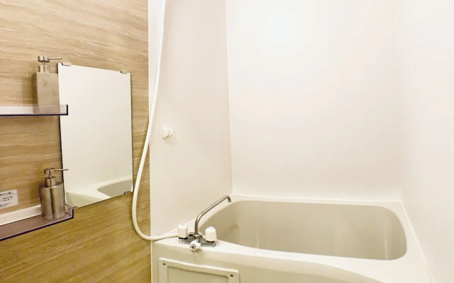 Hanazonominami Apartment 102