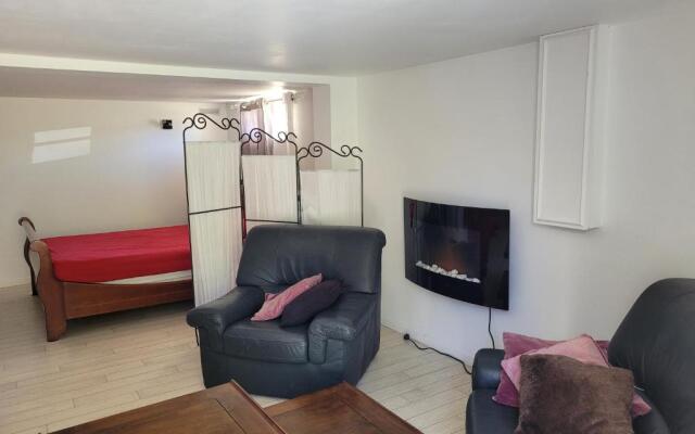 logement à 50 m de la mer !