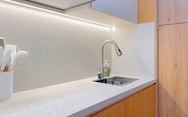 Good Studio Apartment LRT City Jatibening