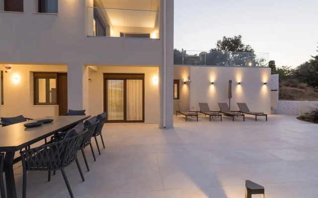 Villa Santa Irini 2 - With Heated Pool