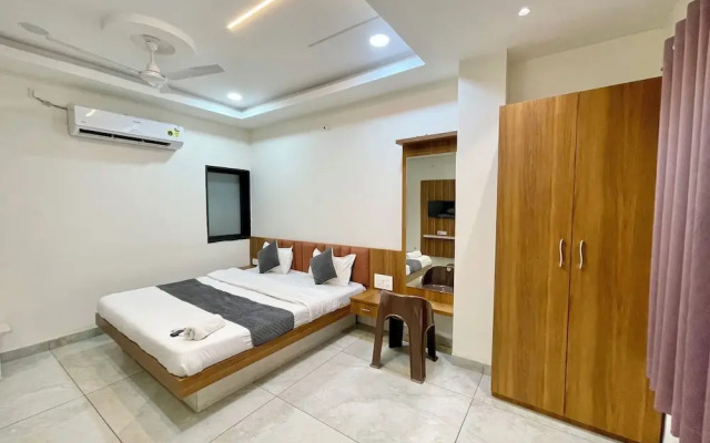 Hotel Shree Nakoda Paradise - Ujjain
