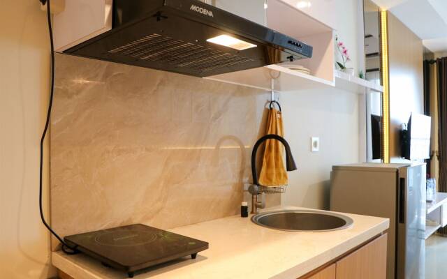 Elegant And Comfy Studio At Tamansari Iswara Apartment