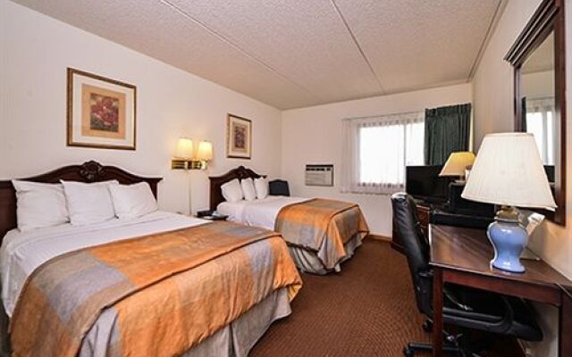 Quality Inn and Suites Beaver Dam