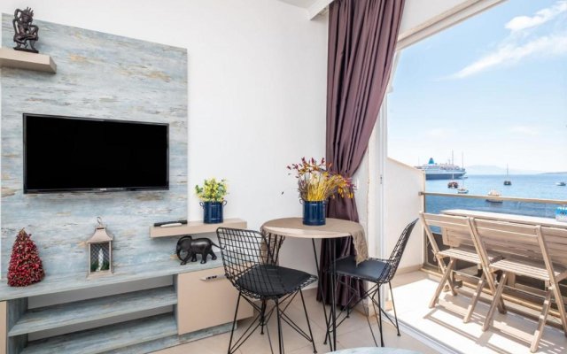 Seafront Flat With Excellent Sea View in Bodrum