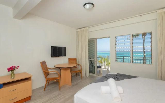 Moana Sands Beachfront Hotel
