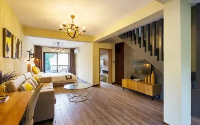 Huanting· Shanshuitongli Hotel