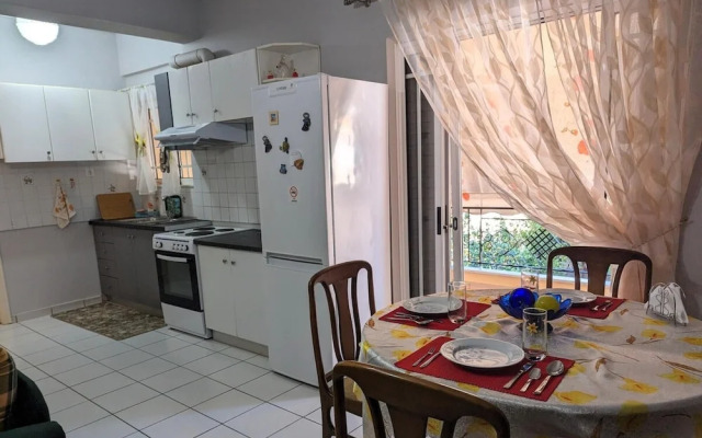 Central Apartment in Agios Konstantinos