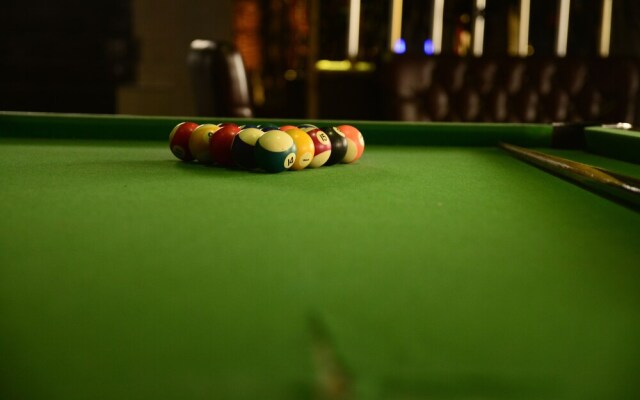 Caesar'S Luxury Hotel