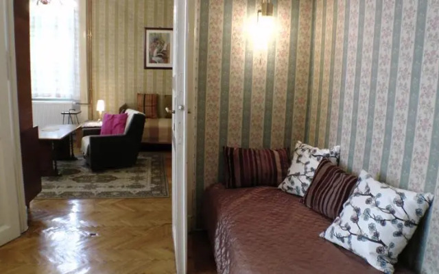 Julia's sweet home