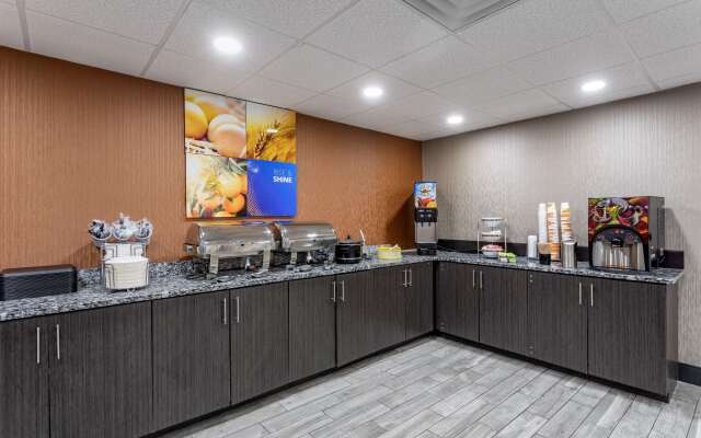 Comfort Inn & Suites Nashville Downtown – Stadium